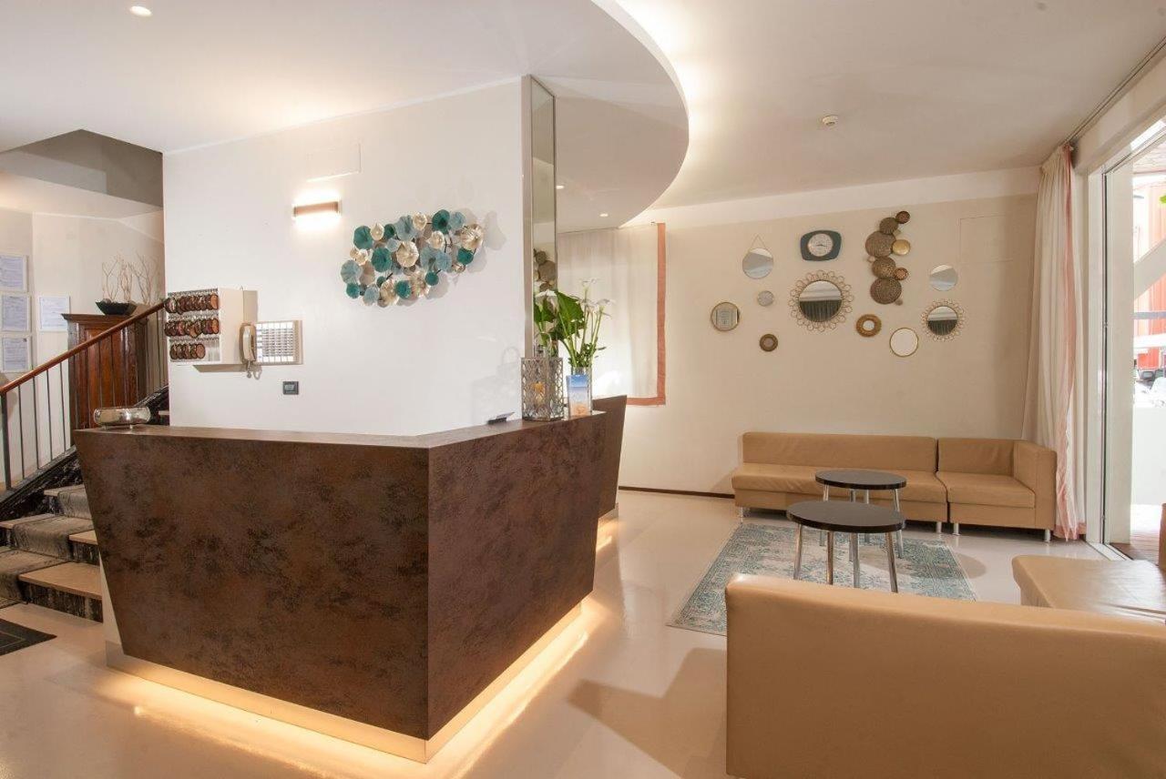Hotel Ricci Rimini Extérieur photo