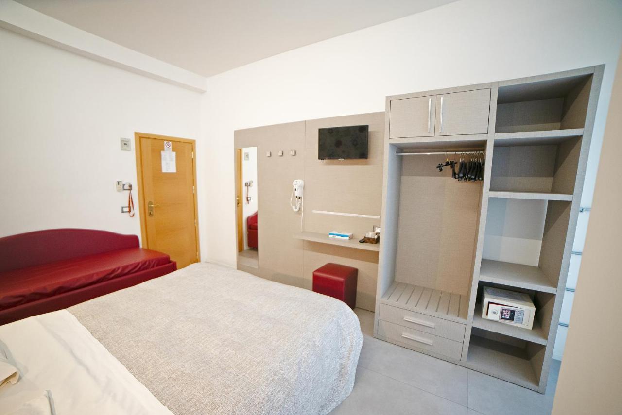 Hotel Ricci Rimini Extérieur photo