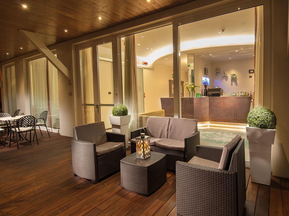 Hotel Ricci Rimini Extérieur photo